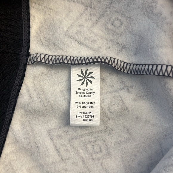 Athleta Fun Print Skirt W/Inner Pocket, Sz. M. - Picture 7 of 10